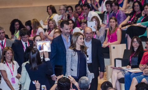 SAR Los Príncipes de Asturias y de Girona entrando en el Fórum IMPULSA
